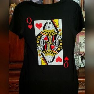 NWOT Graphic T-shirt "Mrs" Queen Of Hearts Black Size Small ♥️ LOOK
